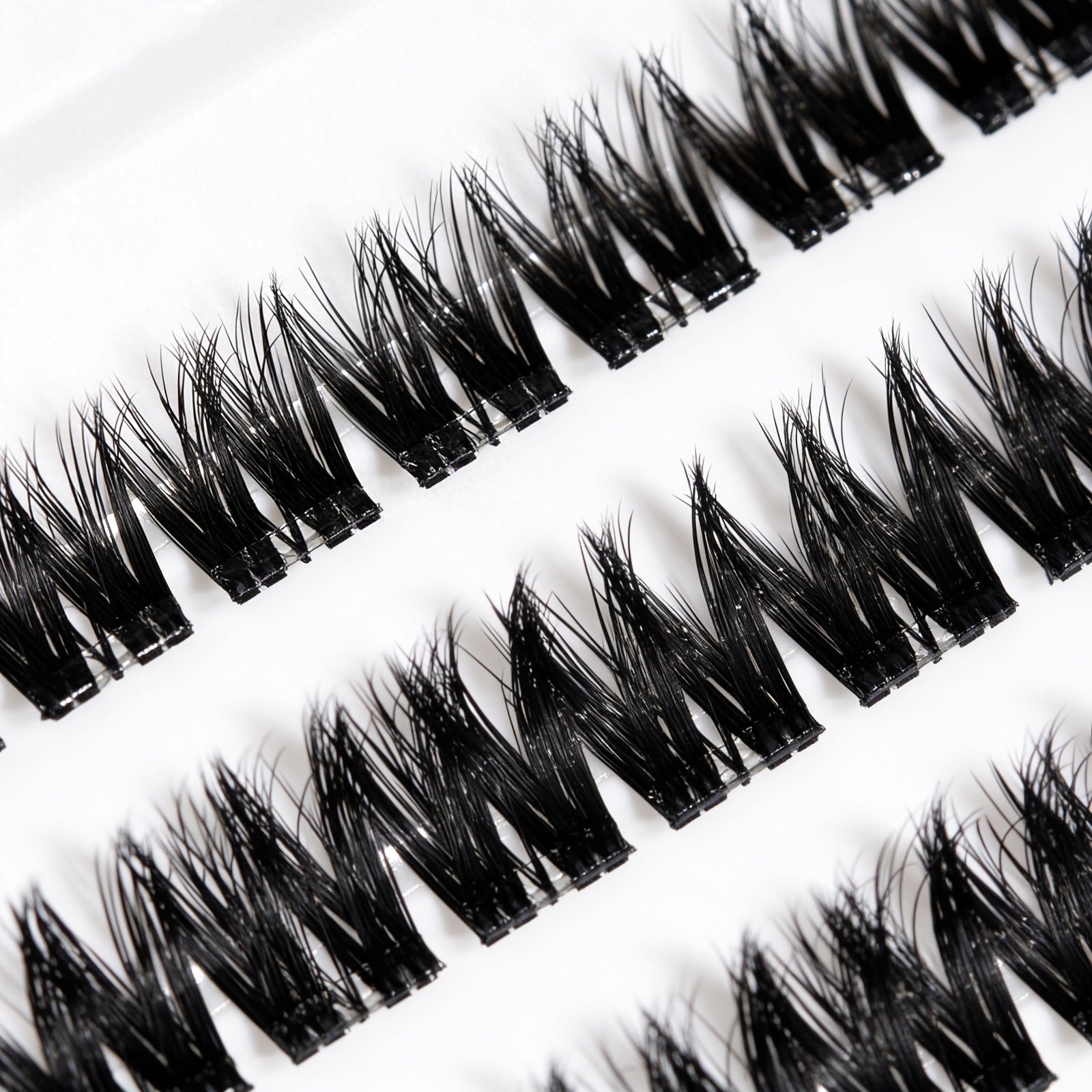 London Lash Pre-Glued Cluster Lashes - Kim Textured Volume